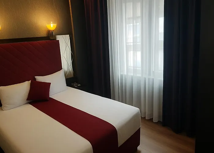 Kaya-royal-hotel Beyazit Tea And Coffee Are Complimentary And Available 24-7 On Our Sea View Terrace Restaurant İstanbul